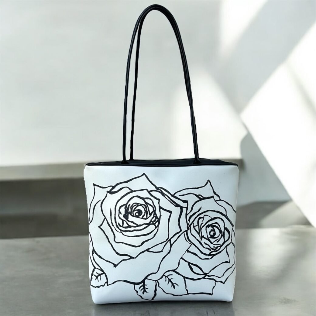 Roses Bii Bag - Image 4